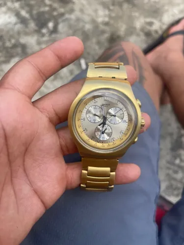 Swatch Novo na caixa banho original ?