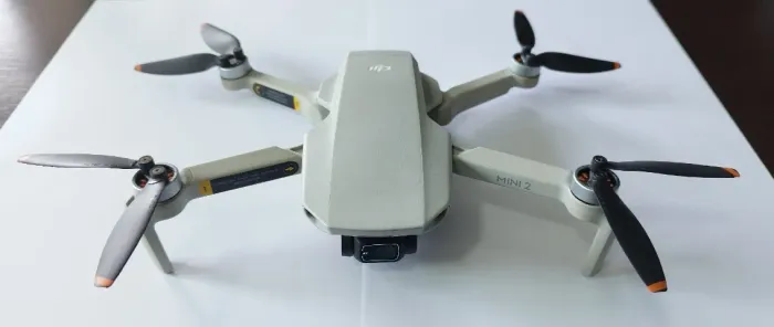 Drone DJI Mini 2 - 4K 30fps - Kit Completo com Acessórios