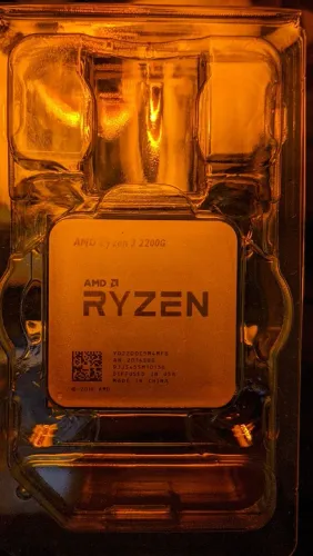 Processador com vídeo integrado Ryzen 3 2200g
