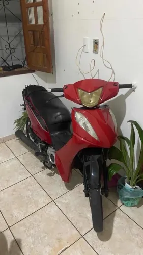Jet com motor de biz 125 ano 2020