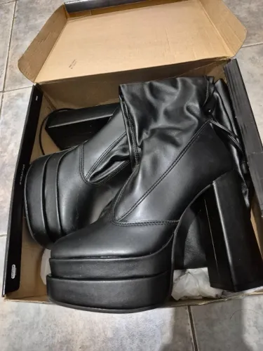 Bota preta