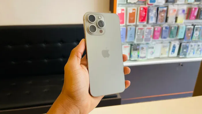 IPHONE 15 PRO MAX 256GB, Bat 80% TODO ORIGINAL 3 MESES DE GARANTIA PELA LOJA