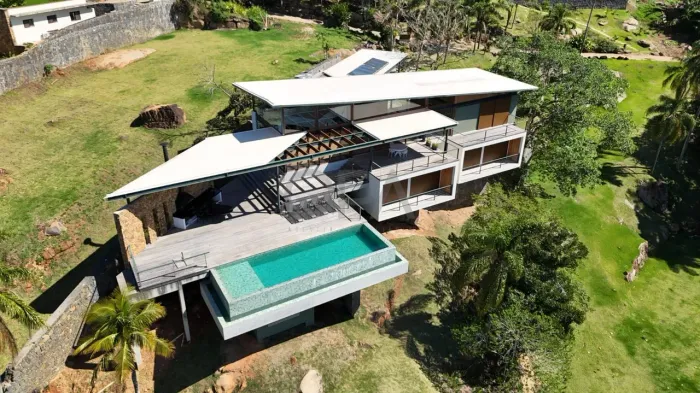 Casa maravilhosa no Condomínio Residencial Ecológico Pacuíba Ilhabela/SP