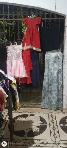 Roupa para brecho 175 peças