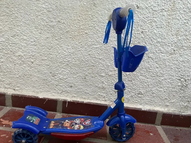 Patinete patrulha canina infantil
