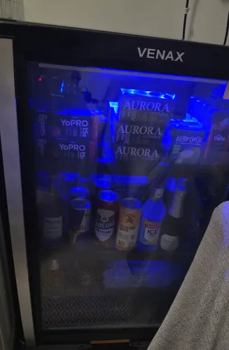 CERVEJEIRA VENAX BLUE 102 LITROS COM LED IMPECÁVEL -6 Graus