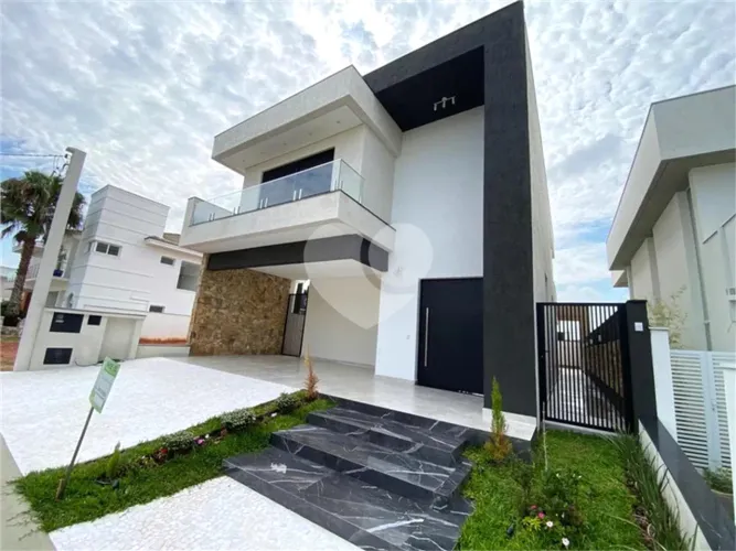Casa Sobrado 3 dormitórios 2 suítes 3 banheiros 2 vagas Chácara Ondina Sorocaba
