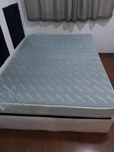 Cama box com colchão