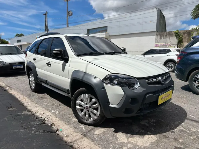 Fiat Palio Weekend Adventure Locker 1.8 Flex 2014