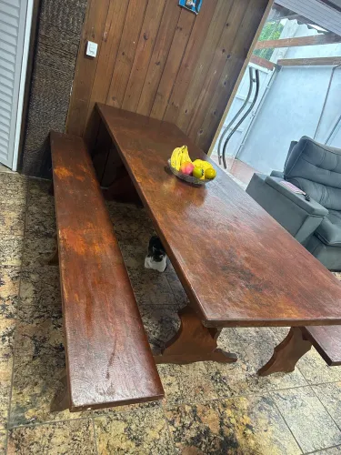 Mesa de Cedro Rosa .