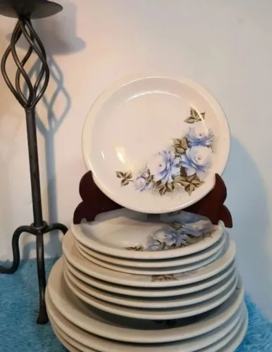 conjunto de pratos porcelana anos 60 12 peças rasos fundos e sobremesa cozinha louça casa
