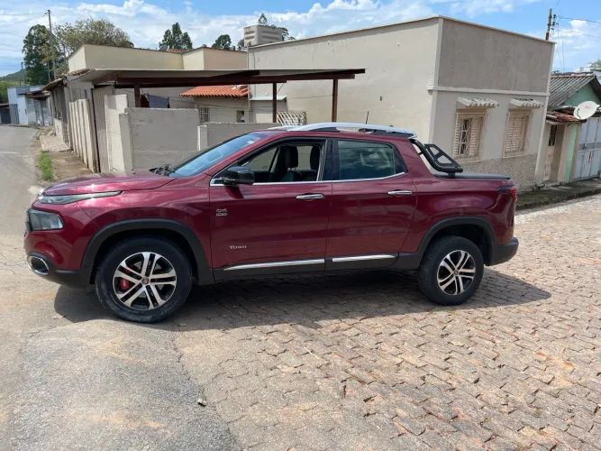 Fiat Toro Volcano 2.0 16V 4X4 TB Diesel Aut. 2017