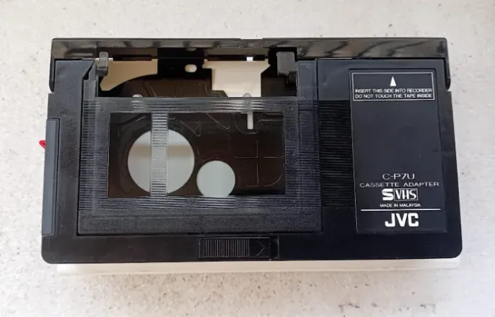 Adaptador Automatico Fitas Vhs-c Para Vhs - Jvc C-p7u