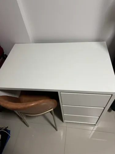 Mesa manicure ou estudos 