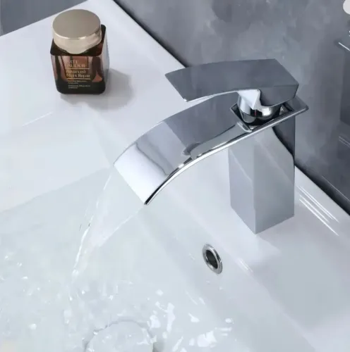 Torneira Misturador Monocomando Cascata Cromada Nova | Água Quente e Fria