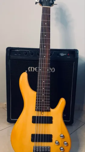 Baixo Millennium 6 Ativo
