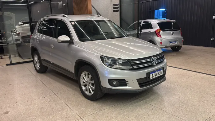 Volkswagen Tiguan 2.0 TSI 16V 200cv Tiptronic 5P 2012