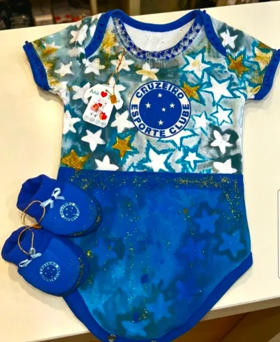 Bodie e sapatinho do cruzeiro tamanho M 
