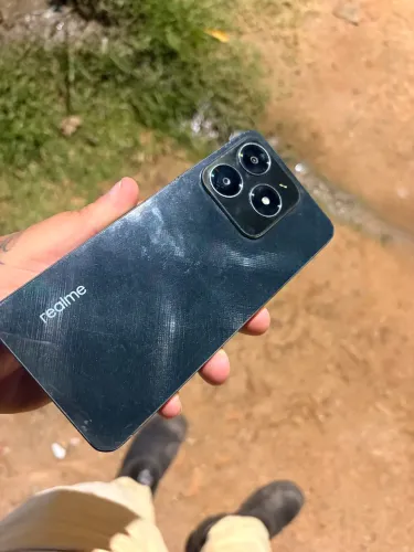 Realme A61
