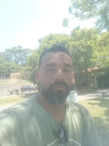 Faço serviço de pedreiro,elétrica,pintura, marido de aluguel.