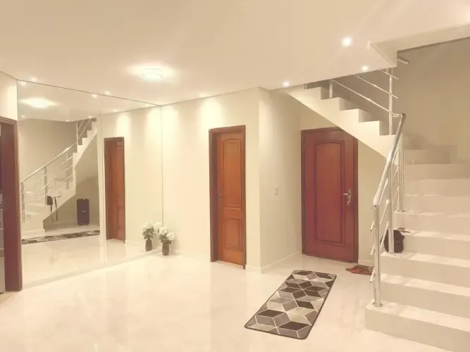 Casa para aluguel e venda com 300 metros quadrados com 4 quartos