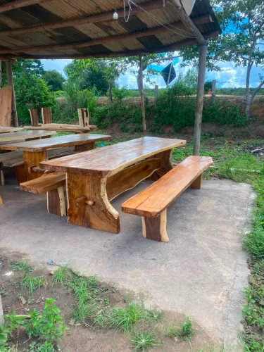 Mesa rústica 