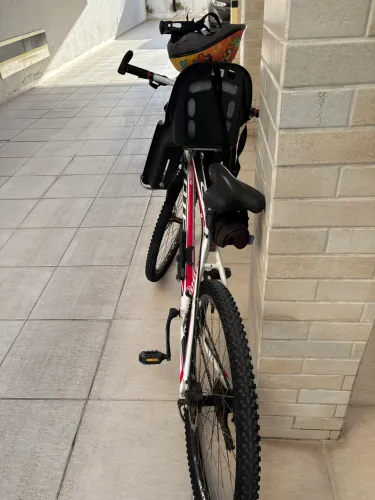 Vende -se BicicletaMountain bake 