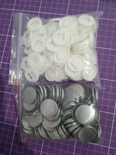 Botton passante 25mm plástico com 100 unidades- Cardenas/Kit button