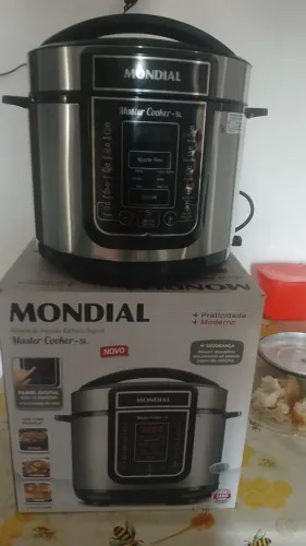 Vendo uma panela eletrica