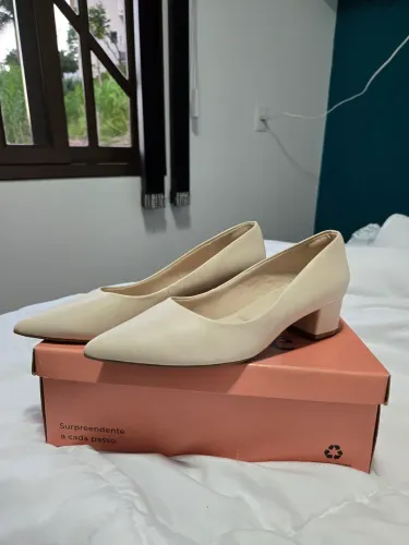 Sapato bebecê off white