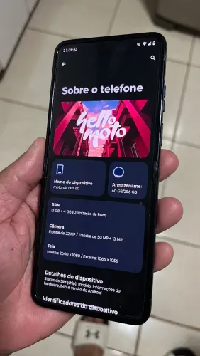 Motorola Moto Razr 60 aceito trocas por celulares