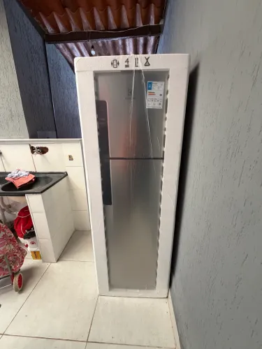 GELADEIRA ELTROLUX 380 LITROS COM AUTOSENSER FOSS FREE