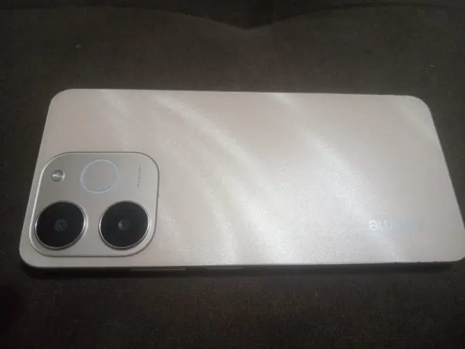 Realme 70
