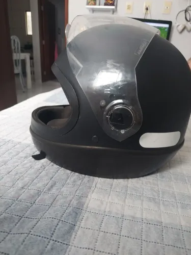 Capacete
