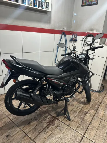Moto de mulher Factor 150 2016 Flex