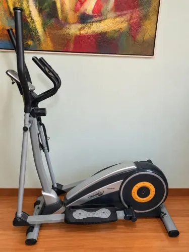 Elliptical trainer polishop.