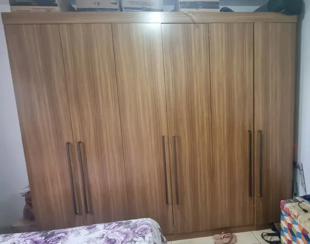 Guarda roupa 6 portas grande