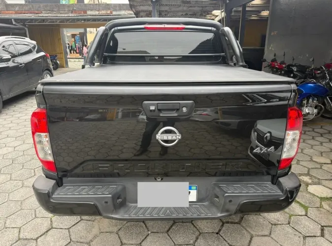 Nissan Frontier Attac.cd 4X4 2.3 Bi-TB Die. AUT 2024