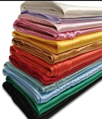 Cortes de cetin, várias cores.