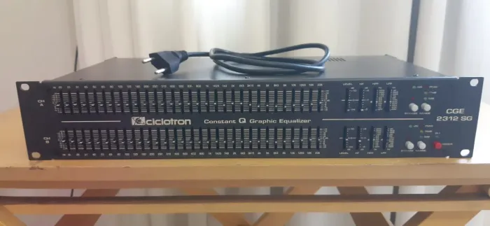Equalizador Ciclotron CGE 2312SG