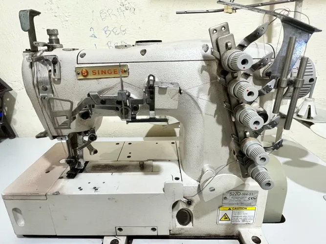 Máquinas de costura industrial