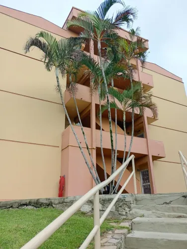 VILLARINHO VENDE APARTAMENTO 2 QUARTOS SEMI MOBILIADO NO BAIRRO CRISTAL (POA)RS