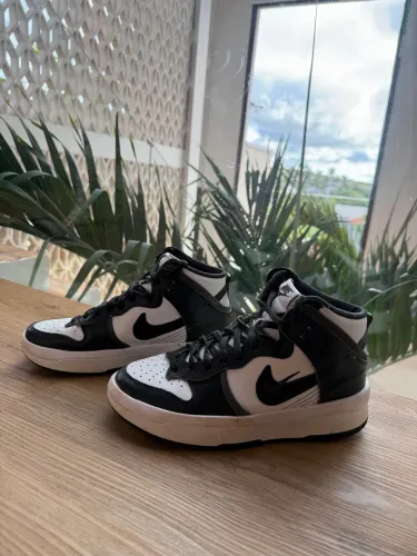 Nike Dunk High Up Black White