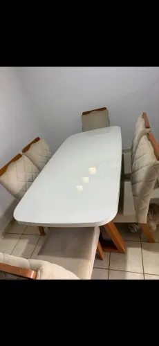Vendo mesas com. 6 cadeiras