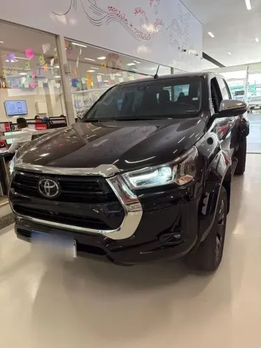 Toyota Hilux CD SRX Plus 4X4 2.8 TDI Die. Aut. 2024