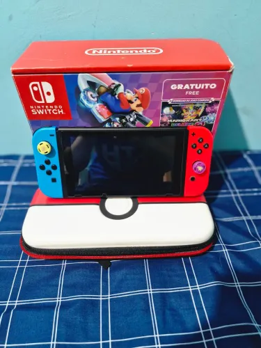 Nintendo Switch em perfeito estado 