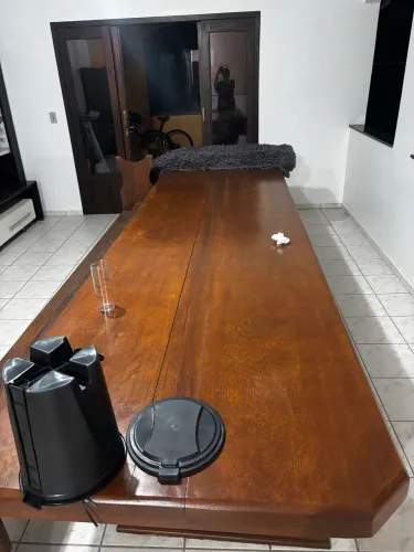 Mesa madeira maciça