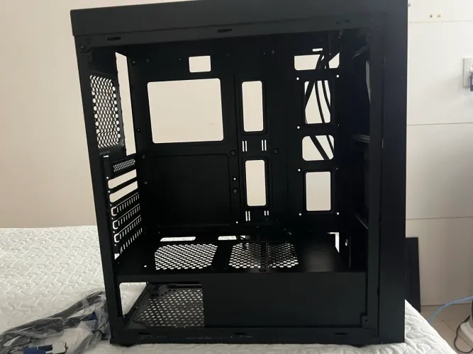 Gabinete e cooler amd