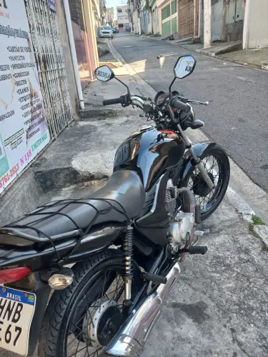 Vendo cg 2010