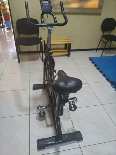 Bicicleta Ergométrica para Academia